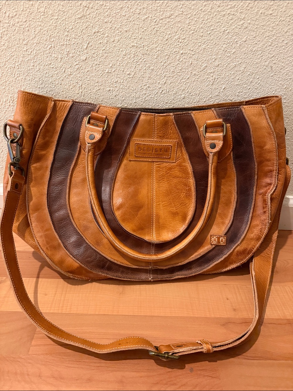 BED|STU Two-Tone Tan & Dark Brown Leather Shoulder Tote